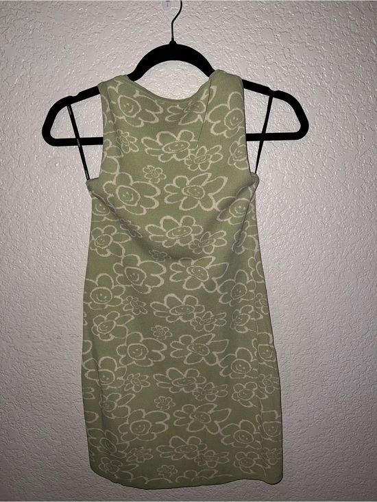 Forever 21 Dresses & Skirts - NWT Forever 21 Green Floral Knit Mini Dress